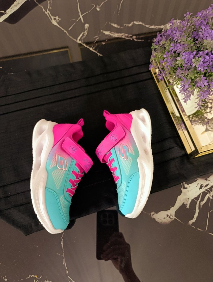 Kız Çocuk Renkli Işıklı Spor Ayakkabı - Görsel 5