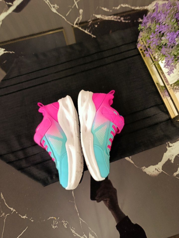 Kız Çocuk Renkli Işıklı Spor Ayakkabı - Görsel 3