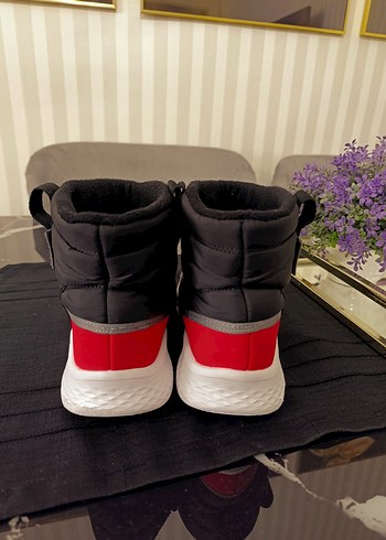 Kırmızı Erkek Çocuk Cırt Cırtlı Kauçuk Bot - Görsel 2