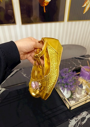 Kız Çocuk Altın Renkli Tokalı Babet - Görsel 5