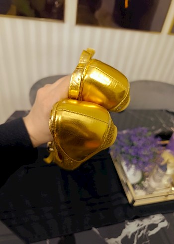 Kız Çocuk Altın Renkli Tokalı Babet - Görsel 2