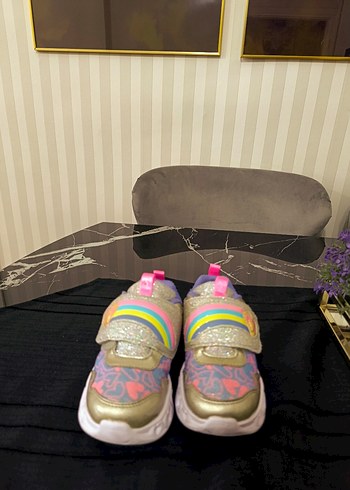 Kızlar için renkli bağcıksız spor ayakkabı - Görsel 4