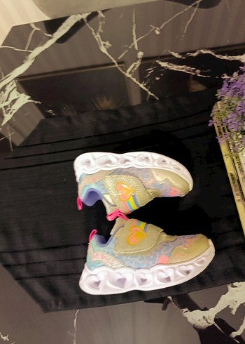 Kızlar için renkli bağcıksız spor ayakkabı - Görsel 6