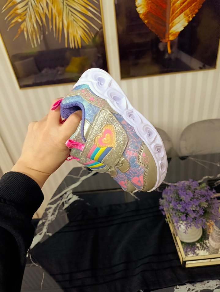 Kızlar için renkli bağcıksız spor ayakkabı - Görsel 5