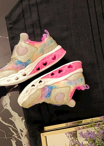 Kızlar için Renkli Payetli Bağcıksız Spor Ayakkabı - Görsel 2