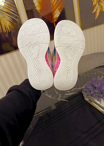 Kızlar için Renkli Payetli Bağcıksız Spor Ayakkabı - Görsel 3