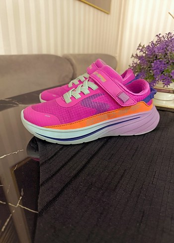 Skechers ürünü