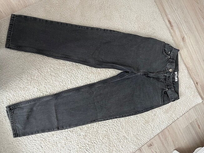 Pull and bear mom jean