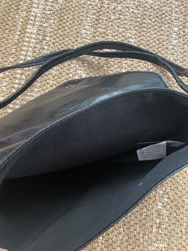 Siyah Yılan Derisi Desenli Deri Omuz Çantası - Görsel 2