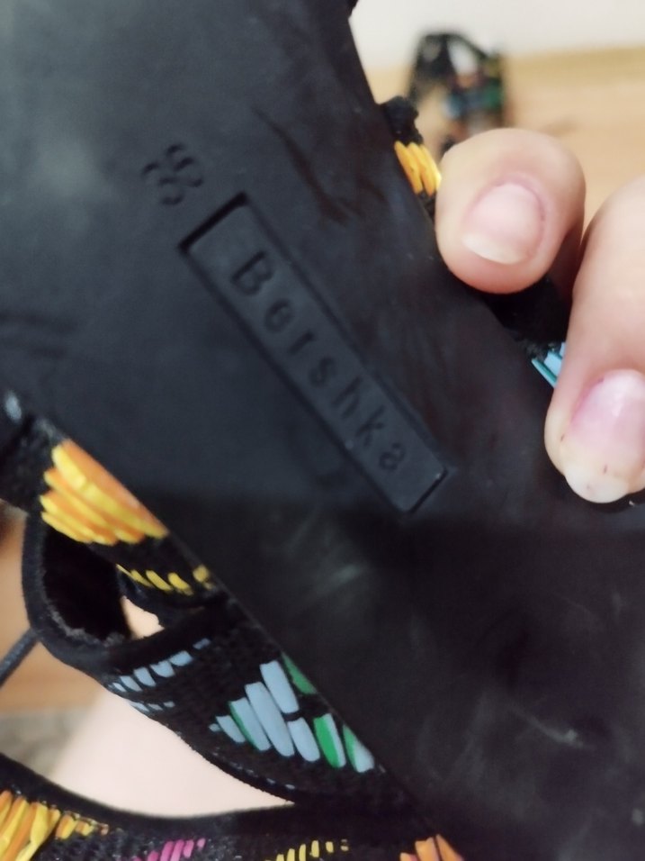 Bershka topuklu ayakkabı - Görsel 3