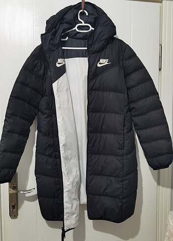 s Beden siyah Renk Nike Çift Taraflı Kaz Tüyü Mont