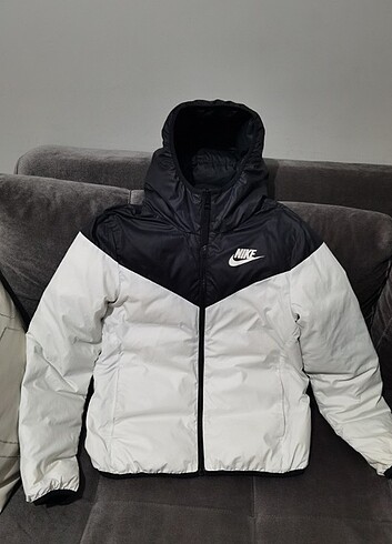 Nike Nike Çift Taraflı Kaz Tüyü Mont