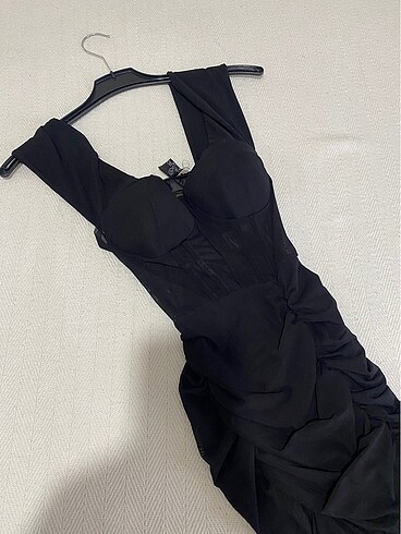 Zara Elbise s ve m bedene uygun temızdır