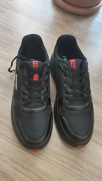 Prada ayakkabı