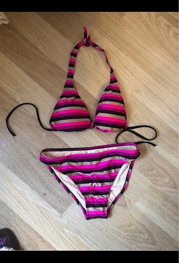 42 beden çizgili bikini