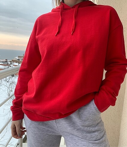 Kapüşonlu sweatshirt