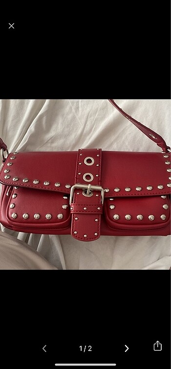 Stradivarius kırmızı zımbalı çanta