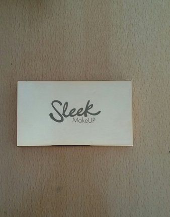 sleek aydınlatıcı paleti