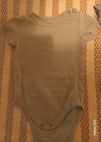 Gri Kısa Kollu Bebek Body 3 ü 75 tl - Görsel 3