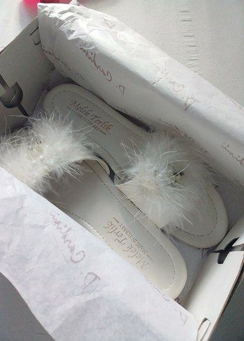 Beyaz Tüylü  gelin Terlik - Görsel 3