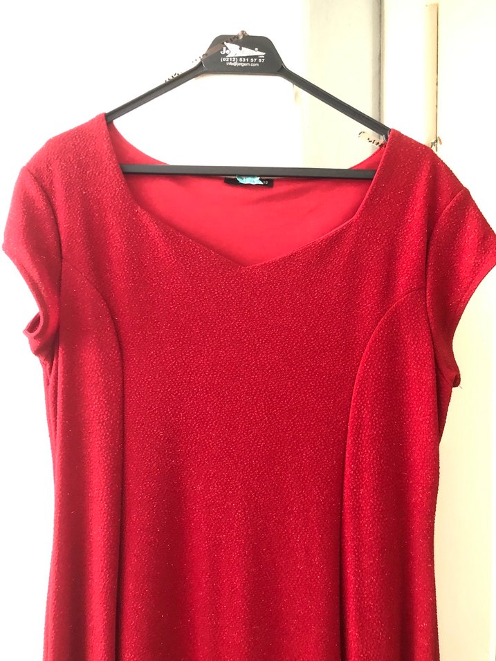 Kırmızı V Yaka Midi Elbise - Görsel 2