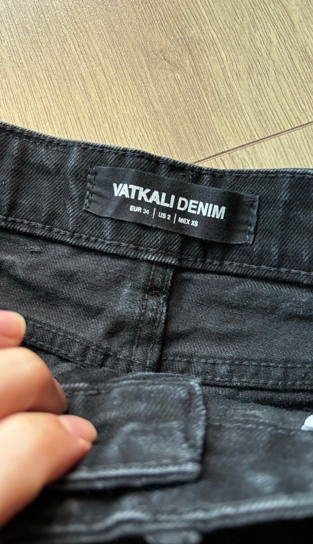 VATKALI SİYAH  DENİM ETEK - Görsel 4