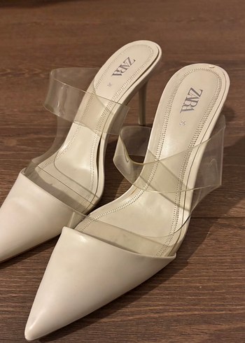 Zara Seffaf Bantli İnce Topuklu
