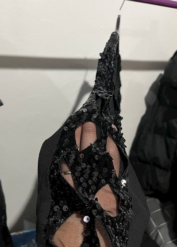 Uzun Kollu Siyah V Yaka Gotik Bluz - Görsel 3