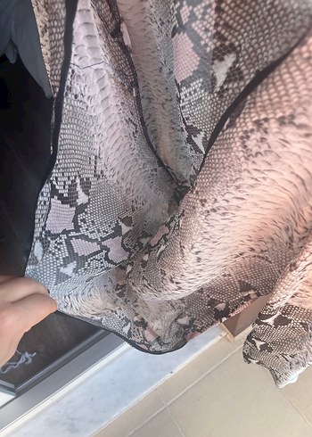 Gri Yılan Desenli Uzun Kollu Kadın Bluz - Görsel 7