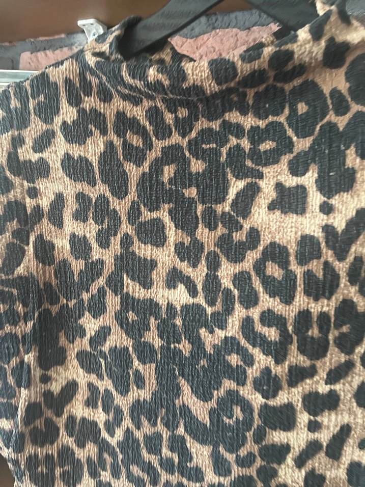 Leopar Desenli Boğazlı Midi Triko Elbise - Görsel 5