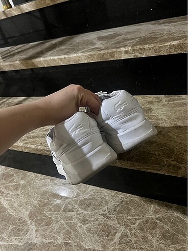 36 Beden beyaz Renk Lacoste