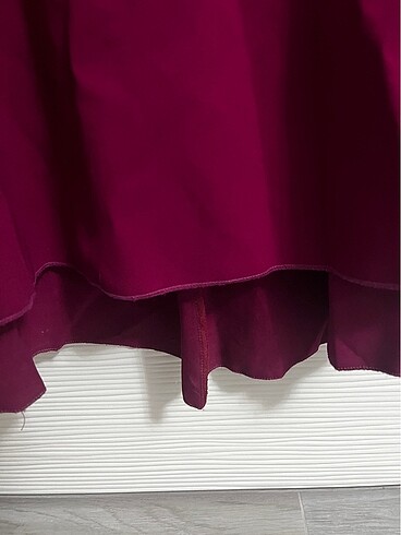 44 Beden bordo Renk Straplez abiye elbise