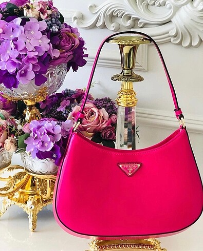 Prada Çanta