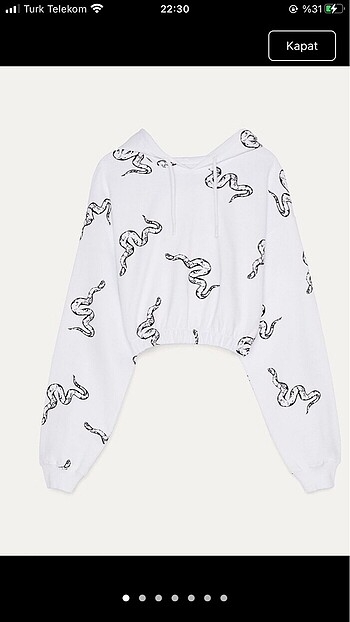 bershka yılan desenli crop