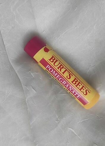 Burt's bees lip balm , dudak nemlendiricisi