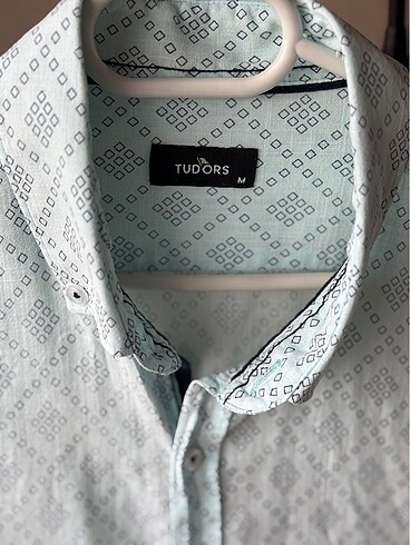 Tudors Desenli Mavi Gömlek - Görsel 5