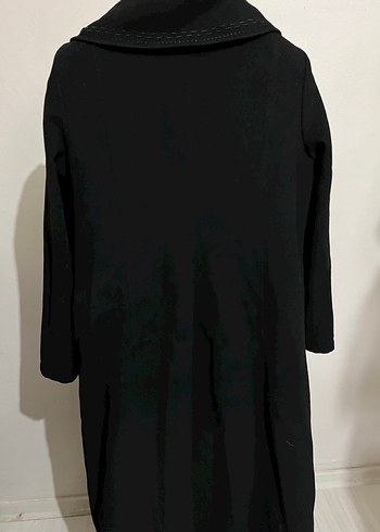 Kadın Siyah Düğmeli Uzun Kaban - Görsel 2