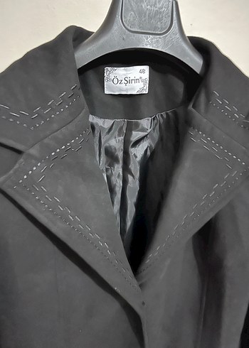 Kadın Siyah Düğmeli Uzun Kaban - Görsel 3