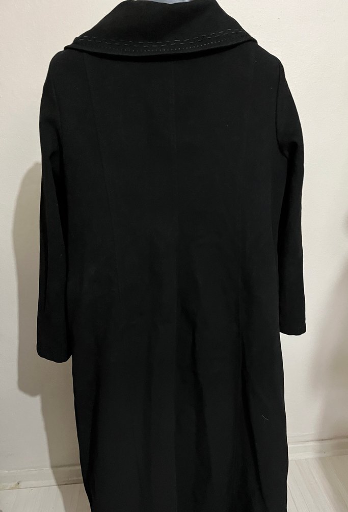 Kadın Siyah Düğmeli Uzun Kaban - Görsel 2