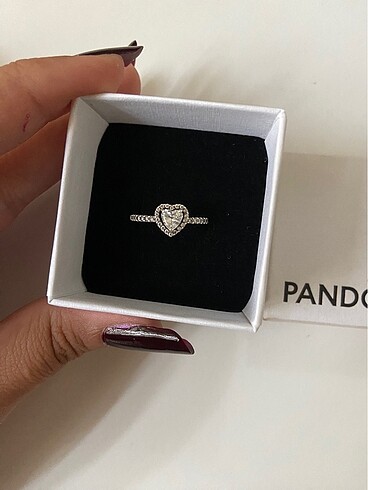 Pandora kalpli yüzük