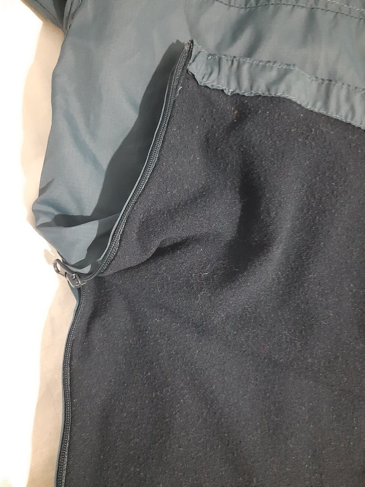 Kapüşonlu Gri Erkek Çocuk Yağmurluk - Görsel 5