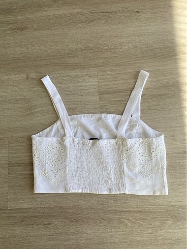 m Beden beyaz Renk Beyaz işlemeli crop top