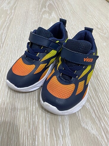 23 Beden Vicco Işıklı Erkek Çocuk spor ayakkabı