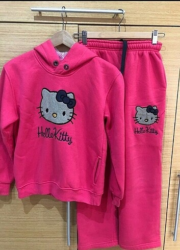 Hello kittyli pijama takımı
