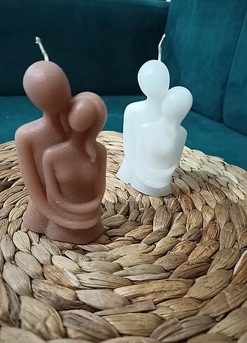 Sarılan çift mum 