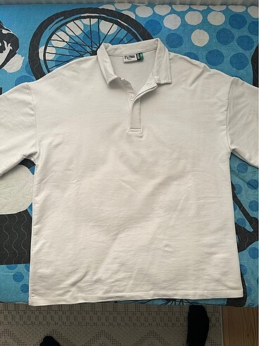 Beyaz Polo Yaka