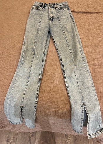 Buz mavisi Yırtmaçlı Kadın Jean