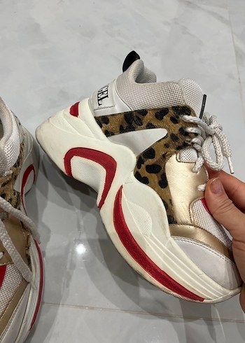 37 Beden beyaz Renk Leopar Desenli Beyaz Dolgu Topuklu Spor Ayakkabı
