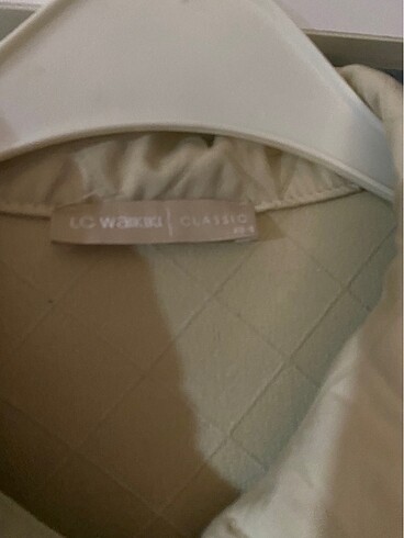 LC Waikiki Kapitone çeket -tunik olarak kullanılabilir