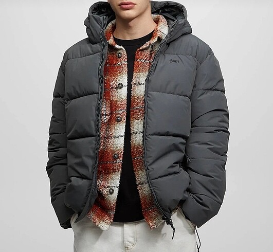 Pull and Bear PULL BEAR MONT